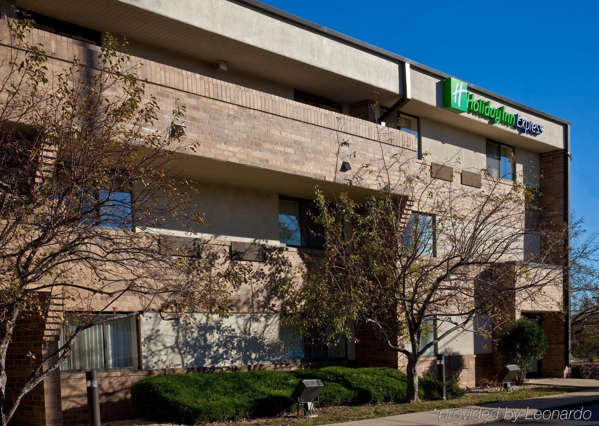 Holiday Inn Express Chicago Nw - Arlington Heights By Ihg Exteriör bild